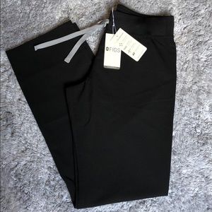 Figs Womens Livingston basic scrub pants XXS black